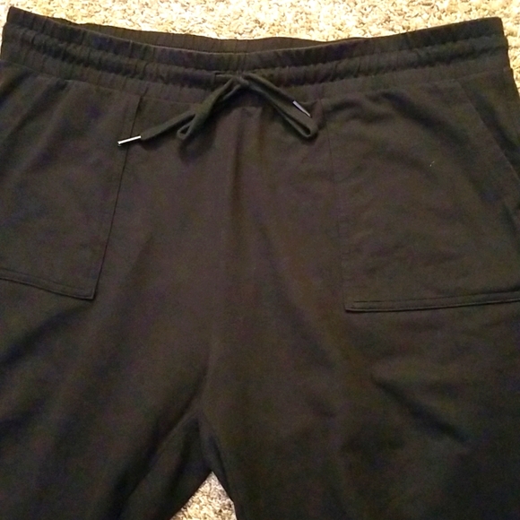 32 Degree Pants - Picture 2 of 6